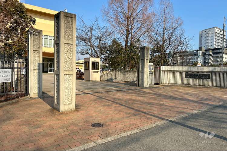 甲子園浜小学校の写真