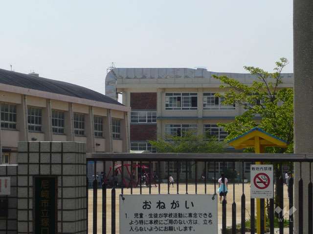 塚口小学校の写真