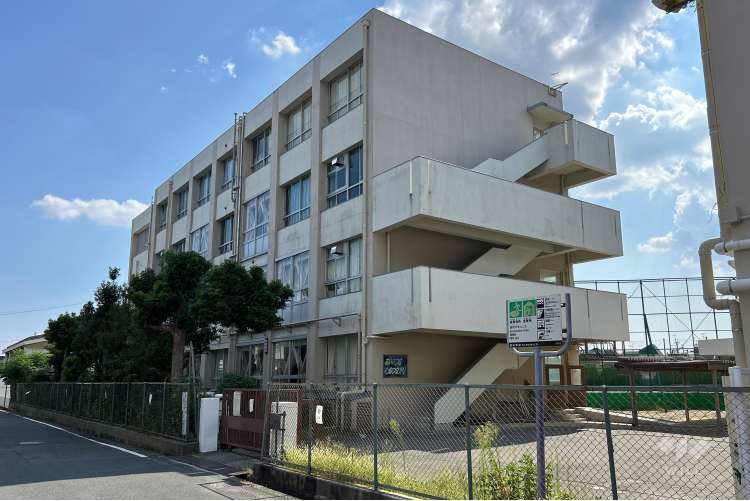 西中学校の写真