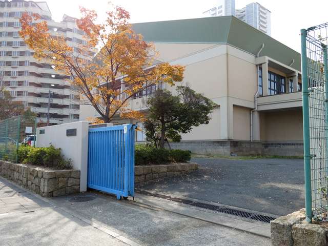 六甲アイランド小学校の写真