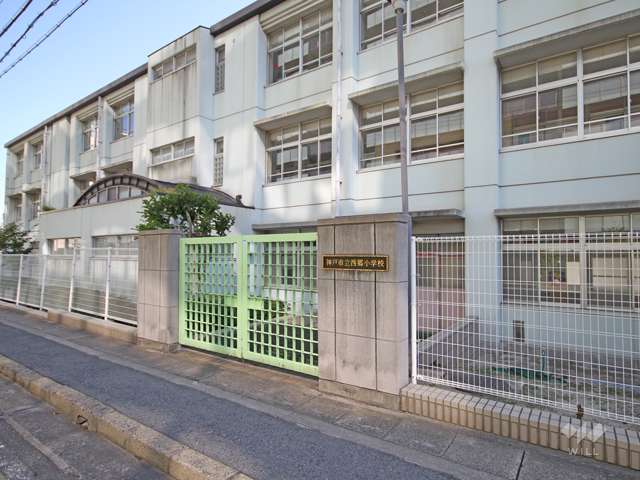 西郷小学校の写真