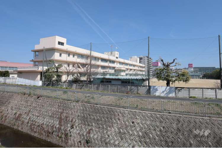 穂積小学校の写真