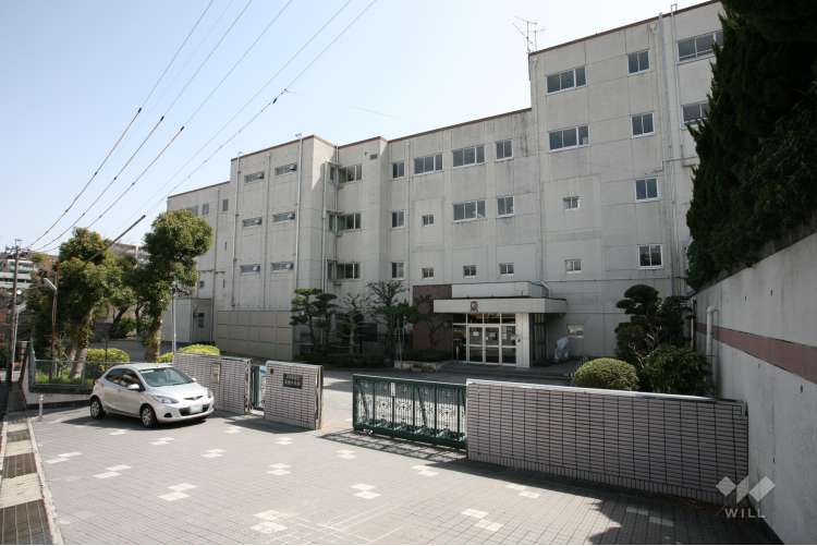 東陵中学校の写真