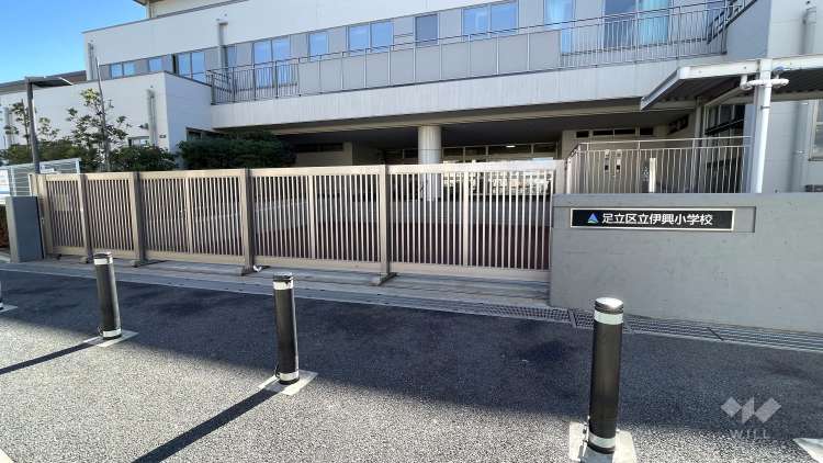 伊興小学校の写真