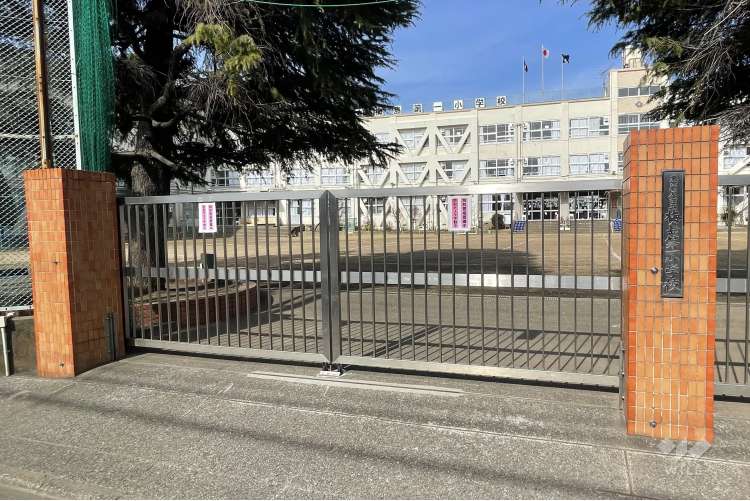 梅島第一小学校の写真