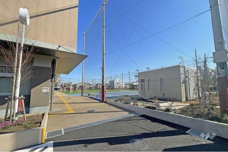 鹿浜未来小学校の写真