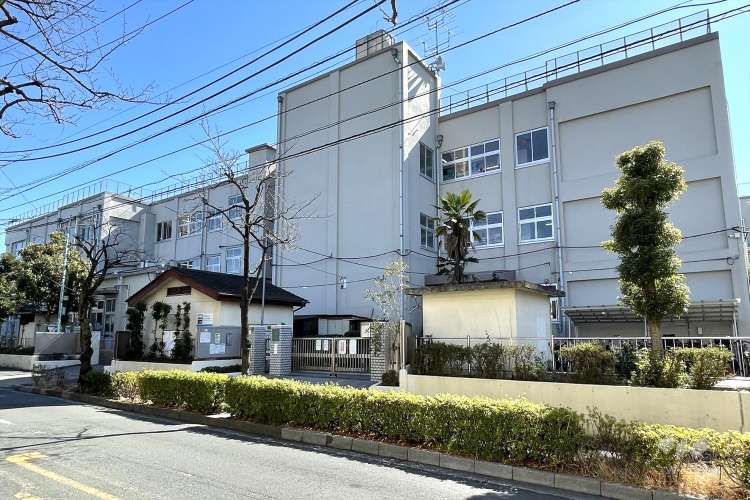 西伊興小学校の写真