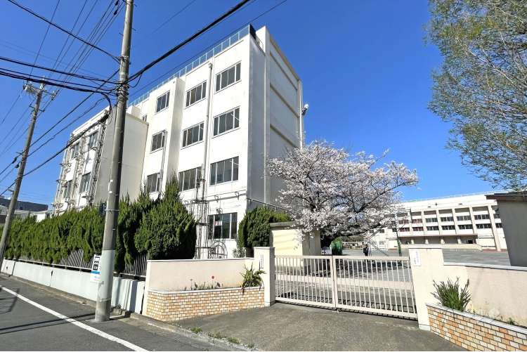 渕江中学校の写真