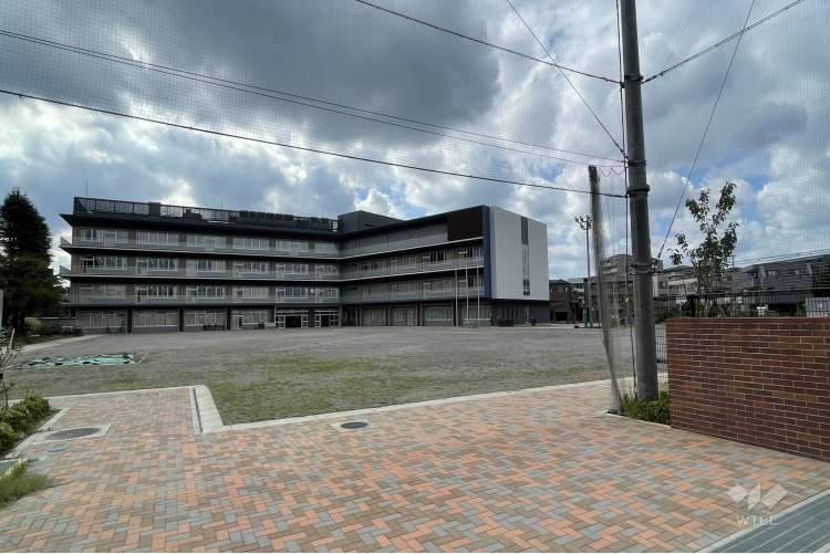 東金町小学校の写真