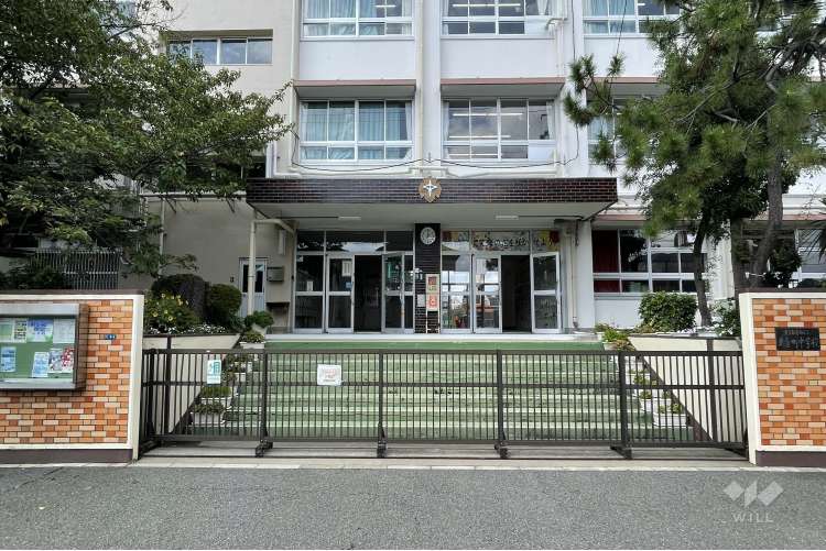 東金町中学校の写真