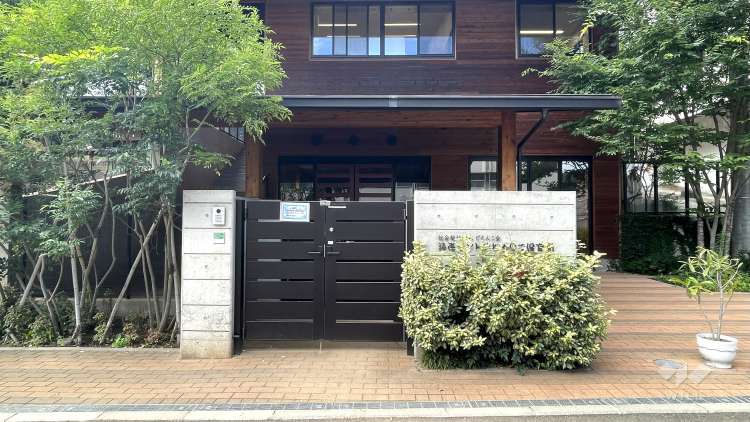 読売ランド前どろんこ保育園の写真