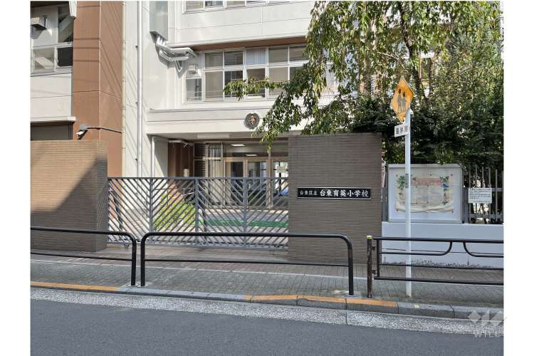 台東育英小学校の写真