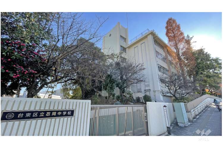 忍岡中学校の写真