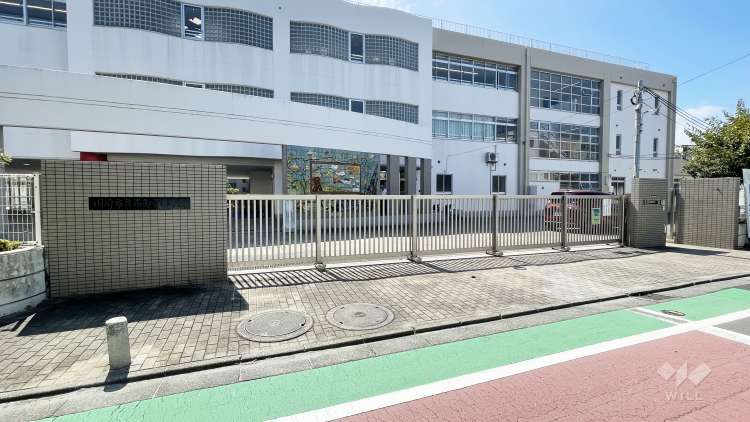 西御幸小学校の写真