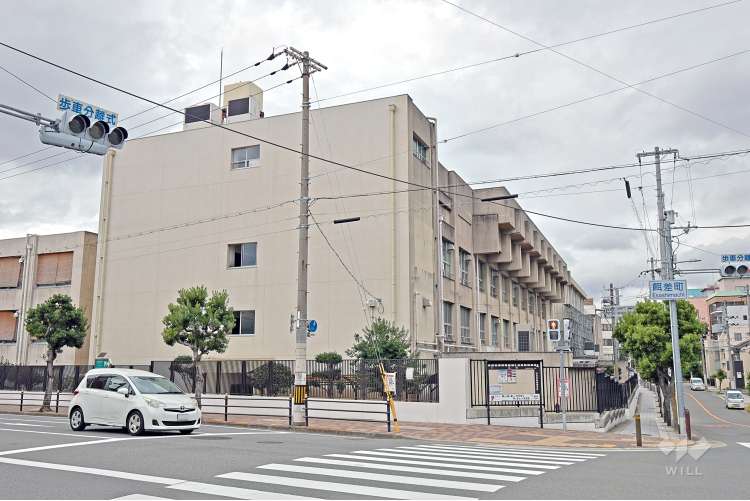 高津中学校の写真