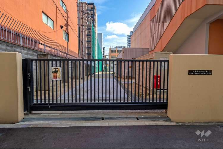 日本橋中学校の写真