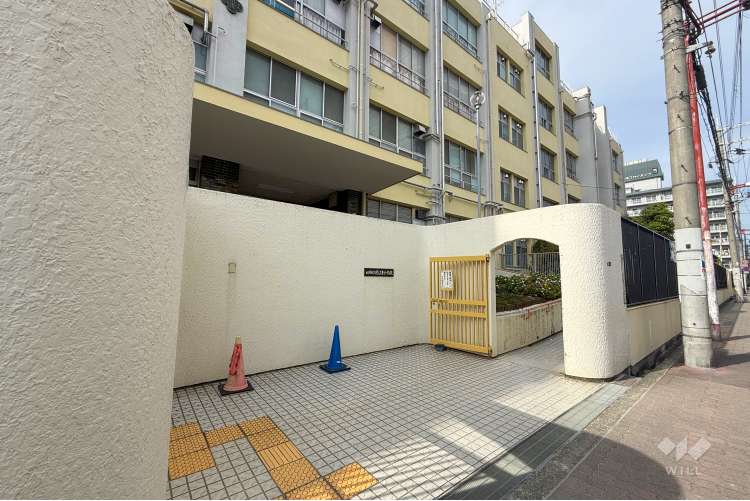 鯰江東小学校の写真