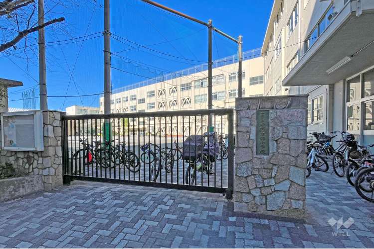 中野本郷小学校の写真