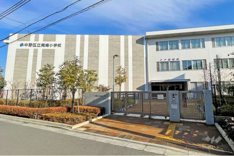 美鳩小学校の写真