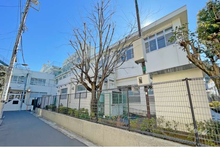 牛込第一中学校の写真