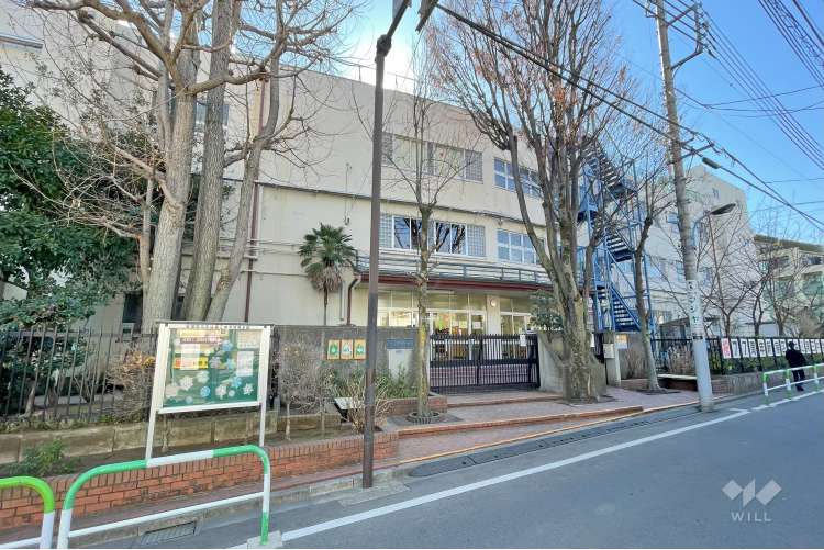 牛込第三中学校の写真