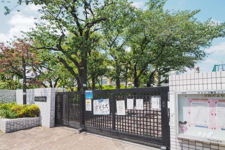 春日小学校の写真