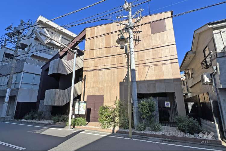 大空と大地のなーさりぃ下井草駅前園の写真