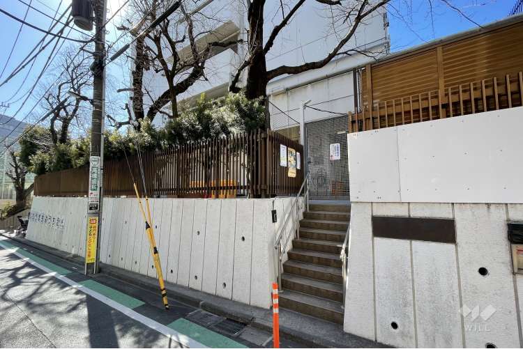 余丁町幼稚園の写真