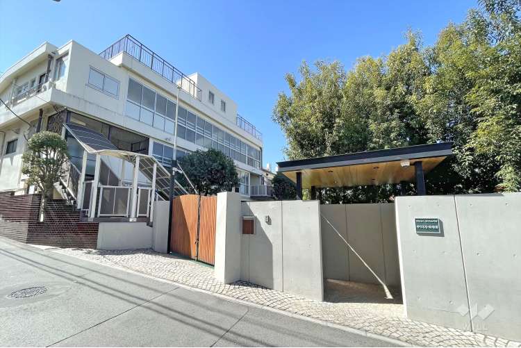 伸びる会幼稚園の写真