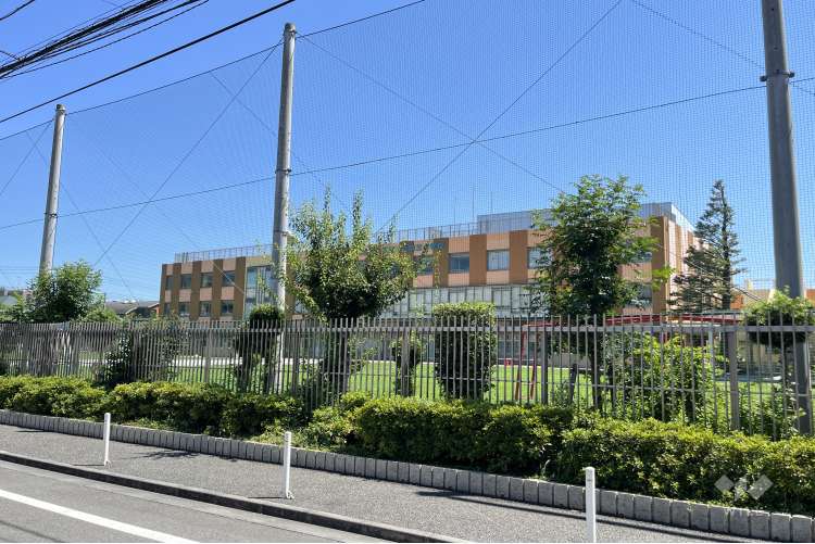 三鷹中央学園第三小学校の写真