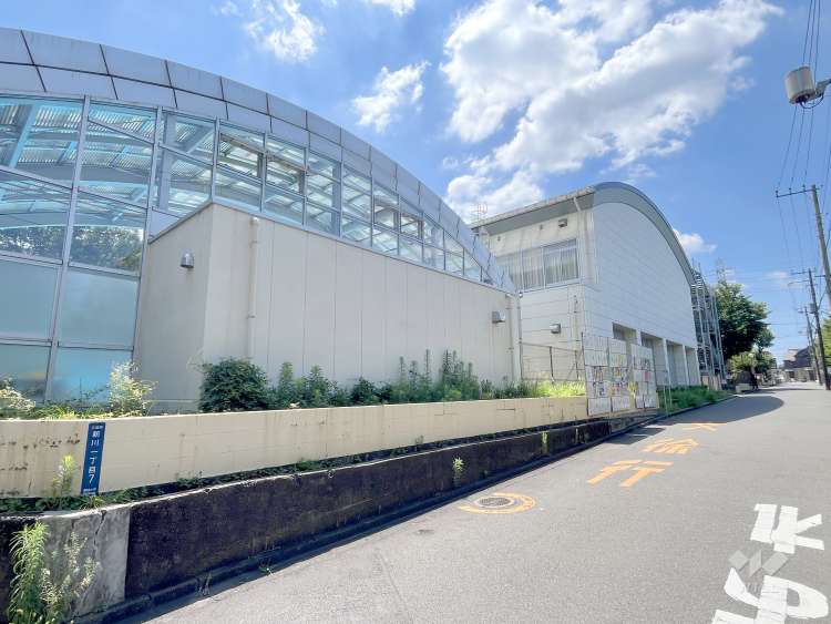 鷹南学園第五中学校の写真