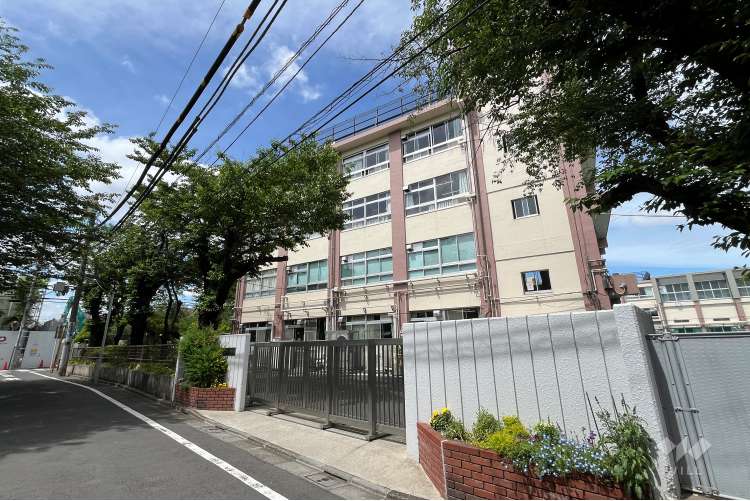 駒込小学校の写真
