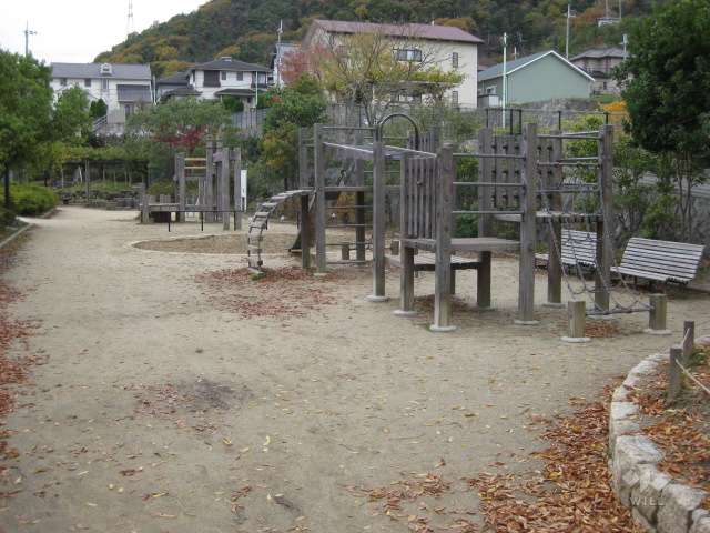 名塩南台中央公園の写真