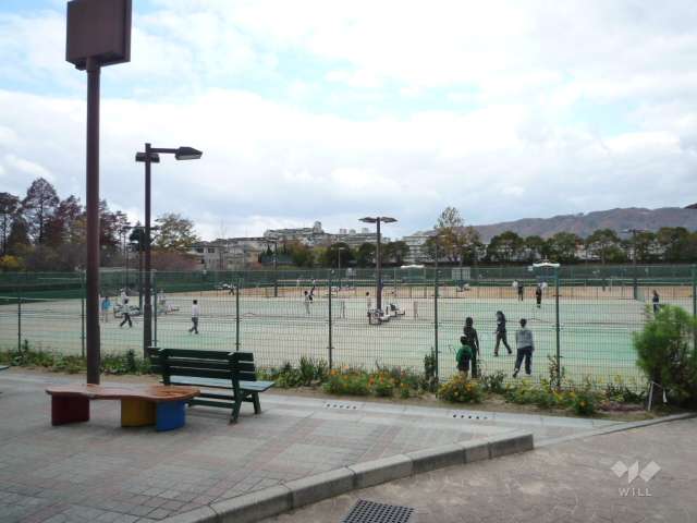 夫婦池公園テニスコートの写真