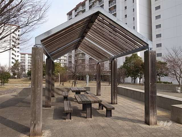 東川親水中公園と東川親水北公園の写真