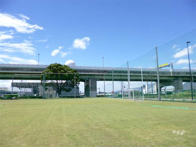 空港緑地グラウンドの写真