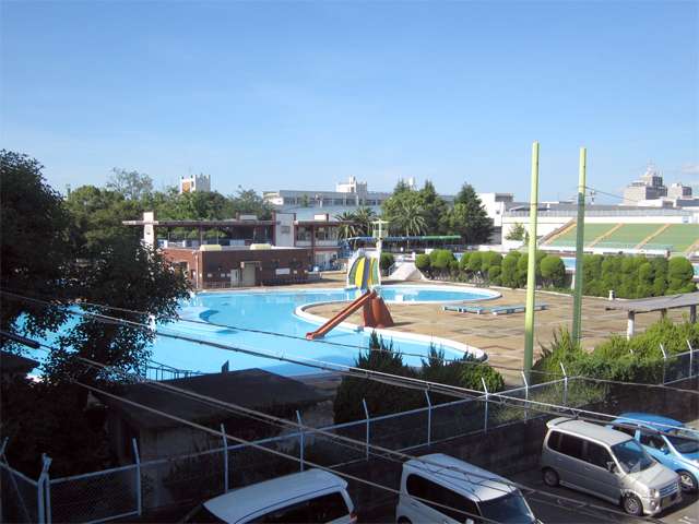 芦原公園市民プールの写真