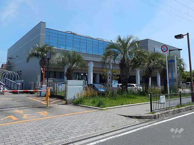 西河原市民プールの写真