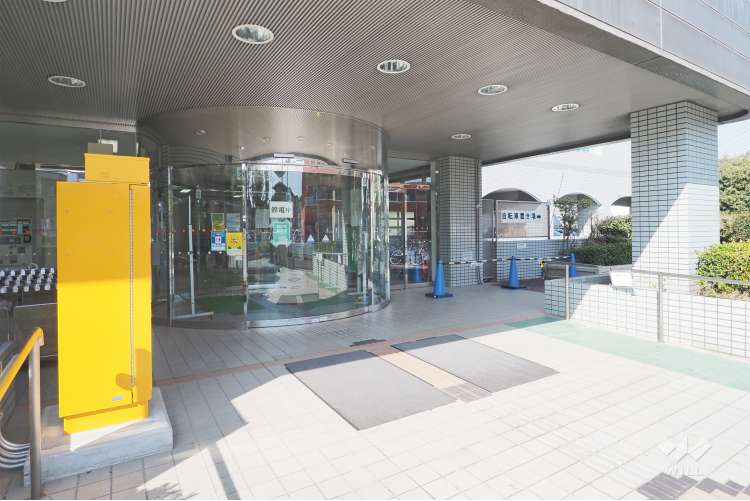 平和台体育館の写真