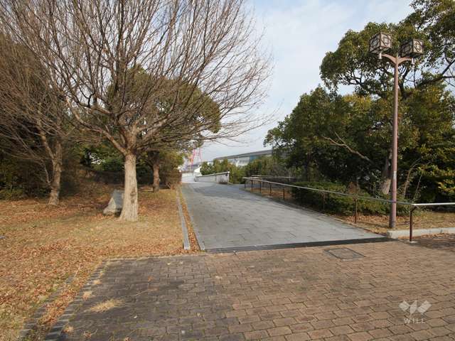 六甲アイランド公園西13
