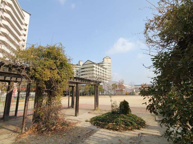 向洋町中3丁目公園7