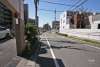 敷地南側の前面道路(東側から)