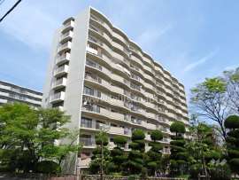 阪急南茨木ハイタウン駅前高層住宅H棟外観