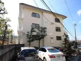 シャルマンコーポ千里山A棟外観