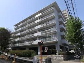 法王マンション