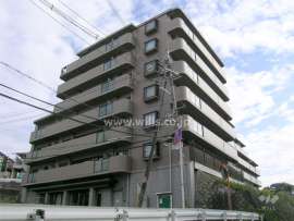 クラウンハイム豊中柴原モノレール駅前