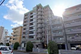 カルティア川名