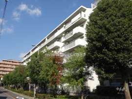 公団千里緑丘団地２号棟外観