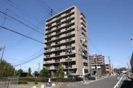 ファミール日進参番館