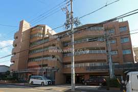 ローレルコート日比野